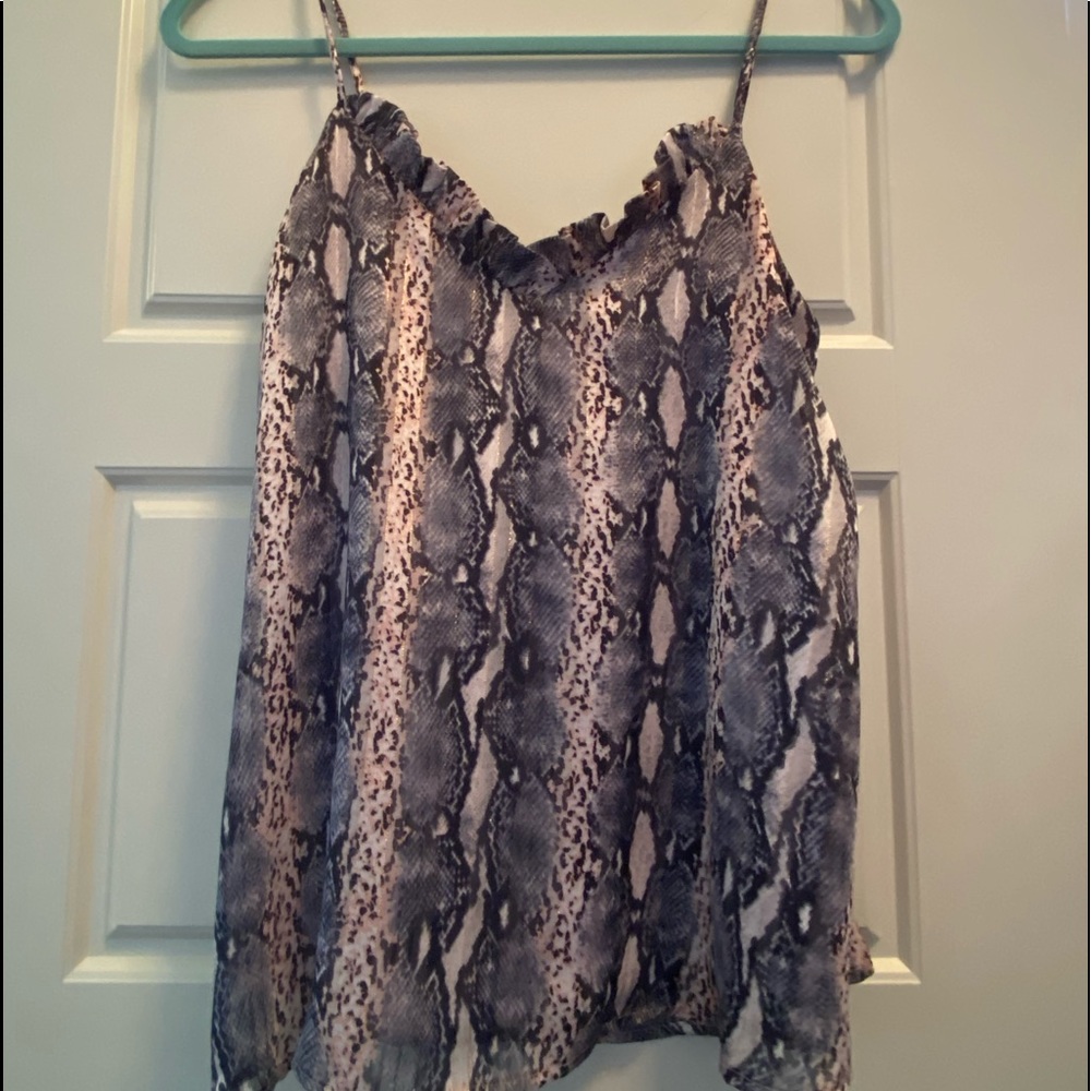 Ruffled tank top